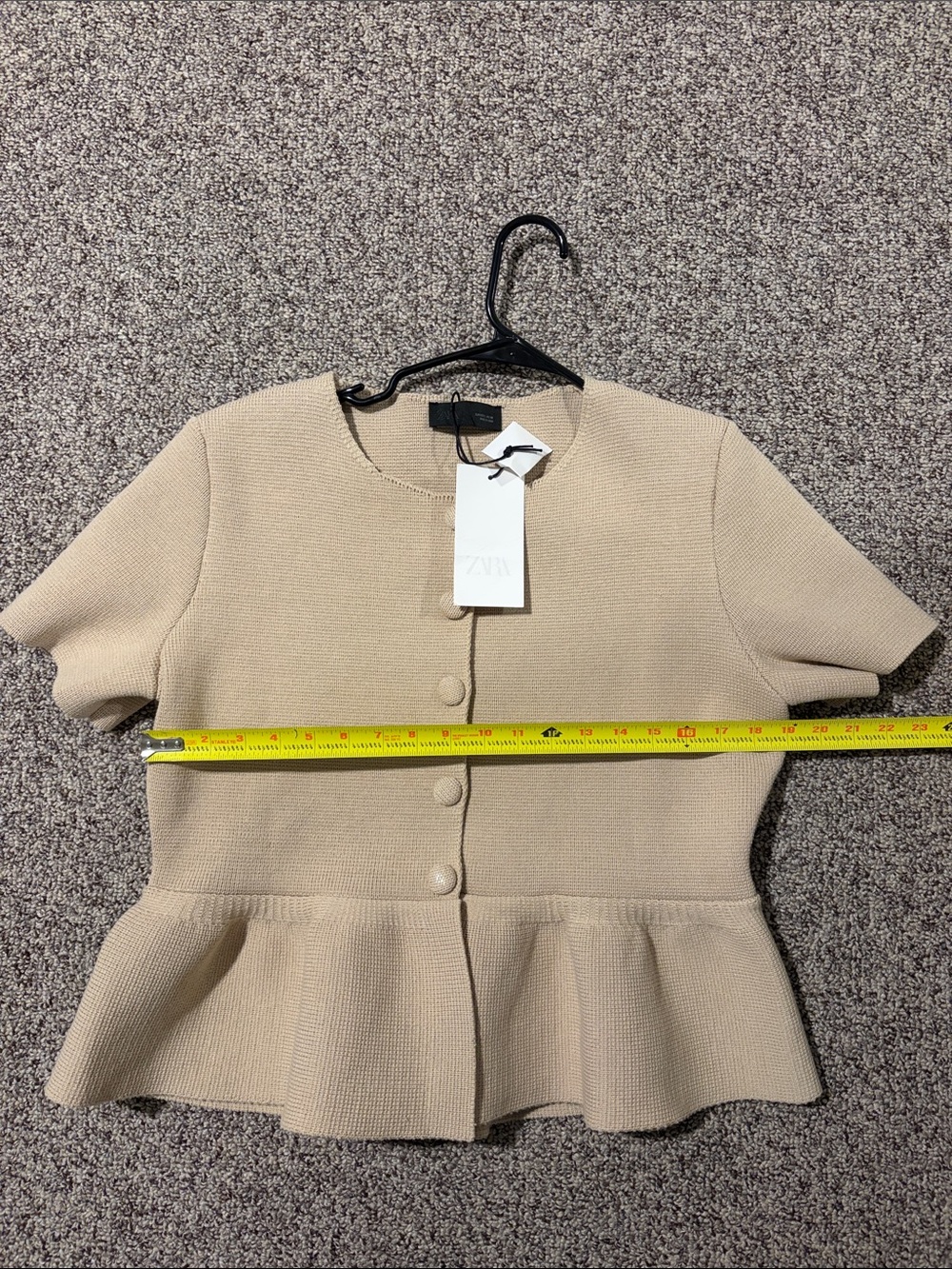 Zara Beige Button-Down Peplum Short-Sleeve Top - Picture 4 of 7